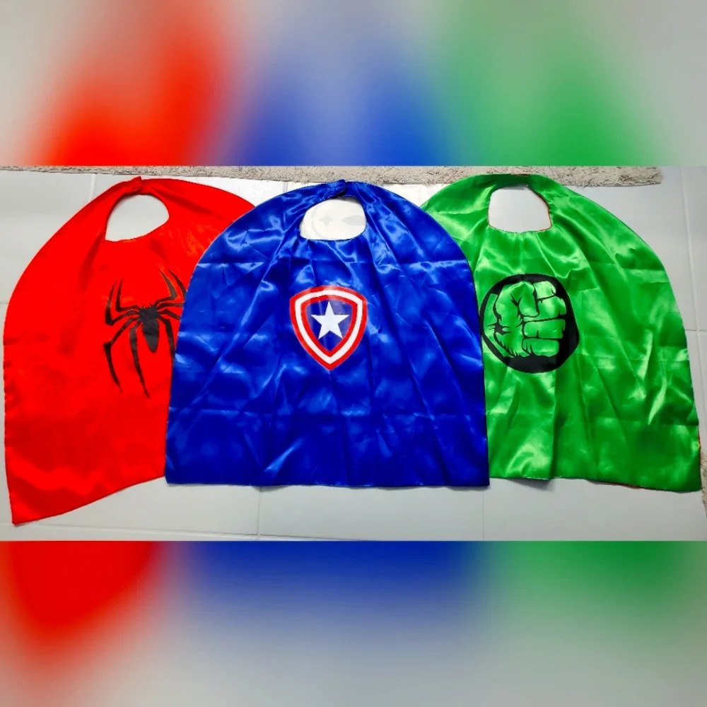 Superhero reversible capes